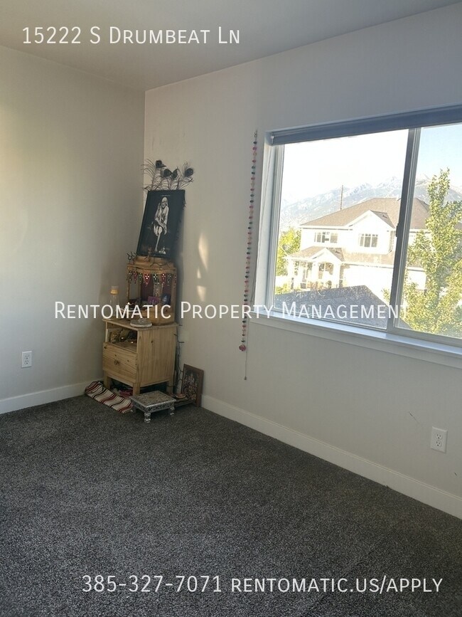 Building Photo - 15222 Drumbeat Ln