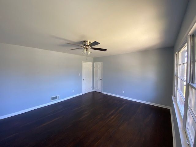 Building Photo - 2632 5th St NE