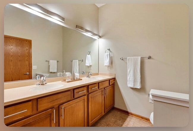 Building Photo - 81 Thomas Ct