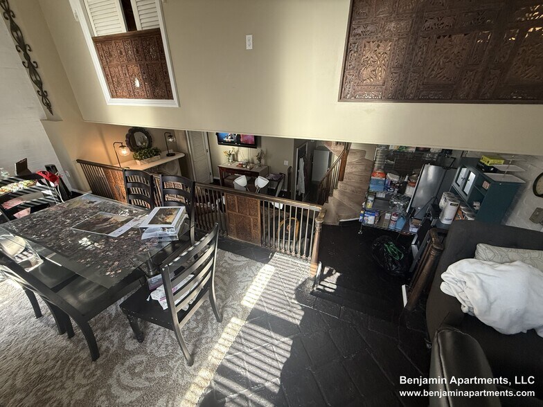 Building Photo - 113 Beacon St