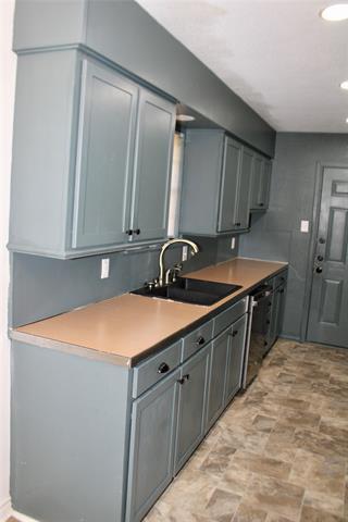 Building Photo - 4726 Jade Dr