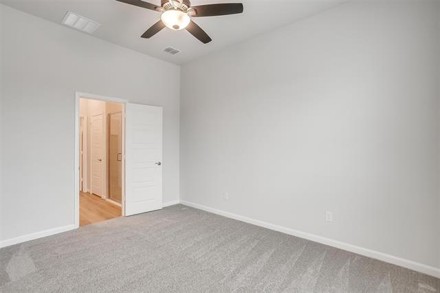Building Photo - 6138 Lavanda Ave