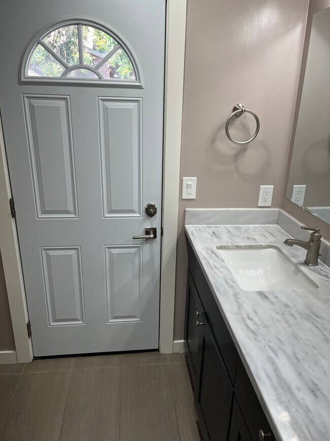 Building Photo - 4848 Pipit Ct