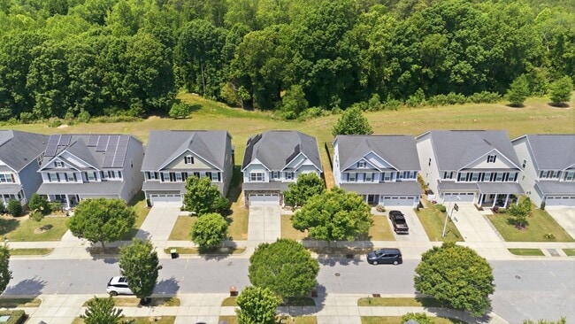 Building Photo - 304 Atwood Dr