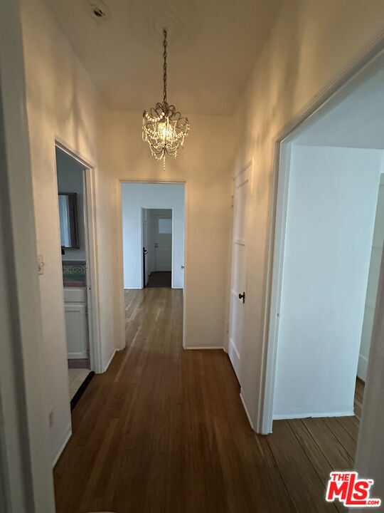 Building Photo - 5564 W 6th St