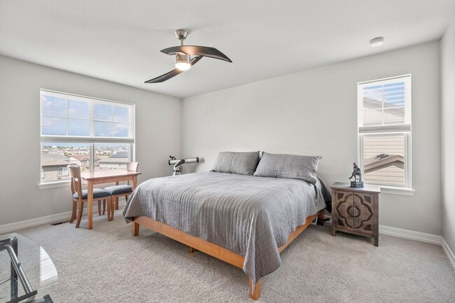 Building Photo - Stunning 4BR House in Aurora