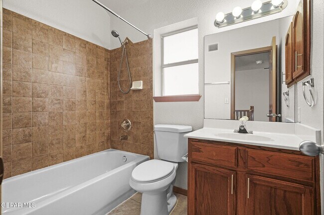 Building Photo - 12705 Tierra Flores Dr