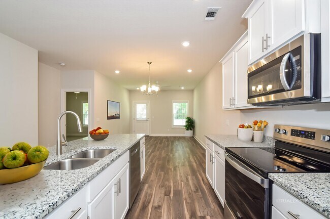 Building Photo - 2039 Silo St