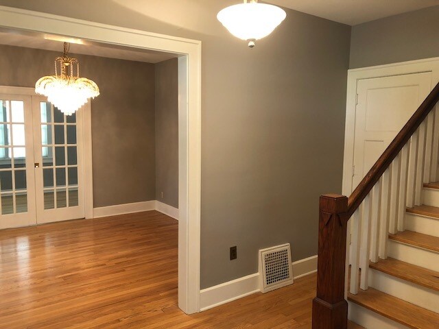 Building Photo - 331 Melrose Ct