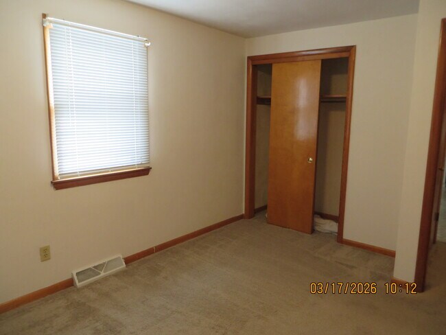 Building Photo - 4222 Mellen Dr