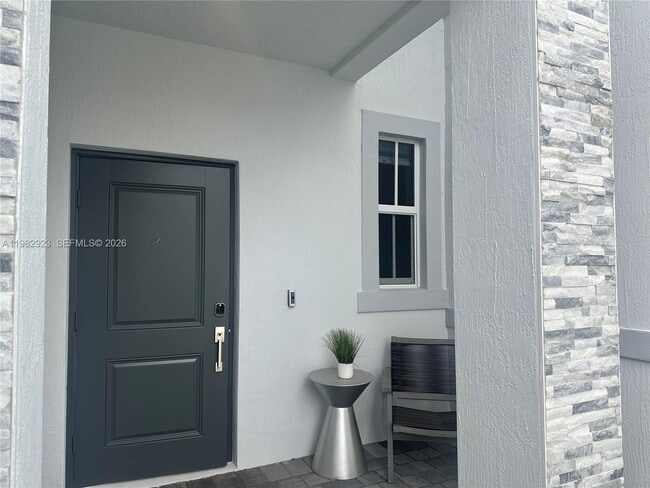 Building Photo - 11883 NW 47th Manor