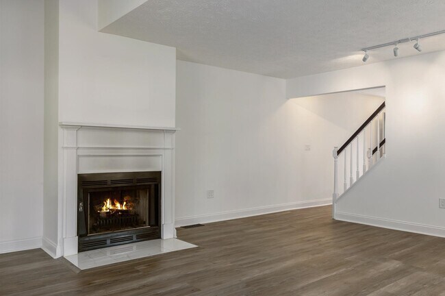 Building Photo - 117 Spinnaker Way