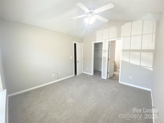 Building Photo - 5522 Stone Bluff Ct