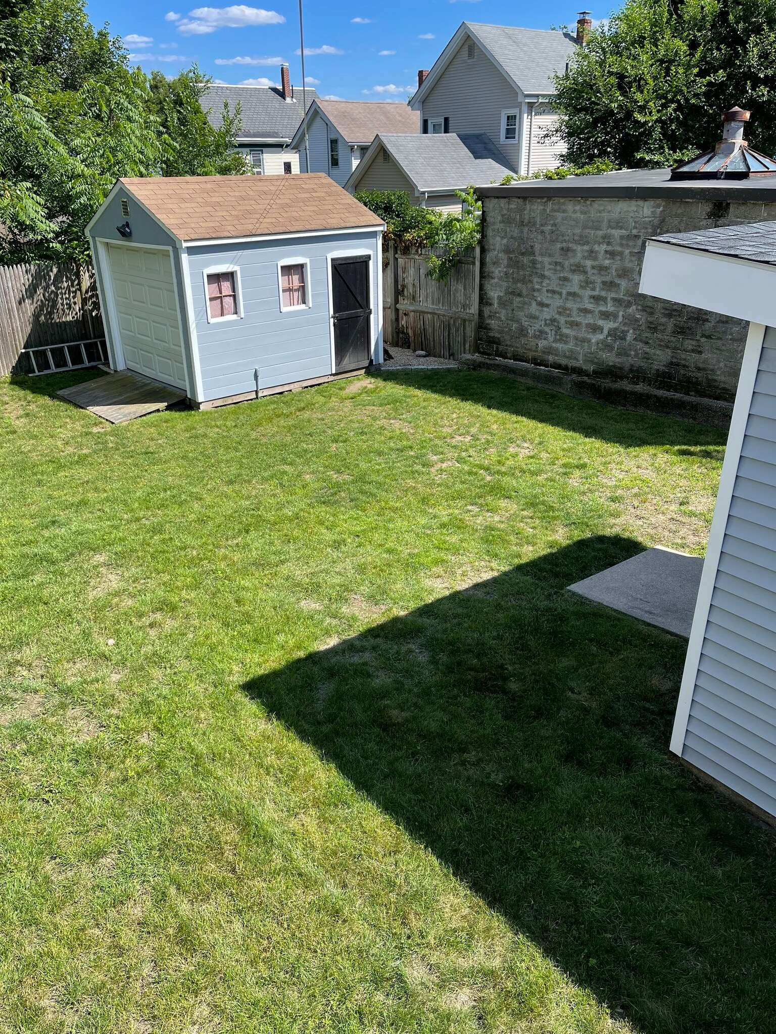 Shared Yard - 12 Berkeley St