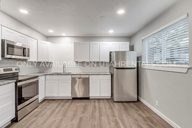 Building Photo - 673 N 100 W