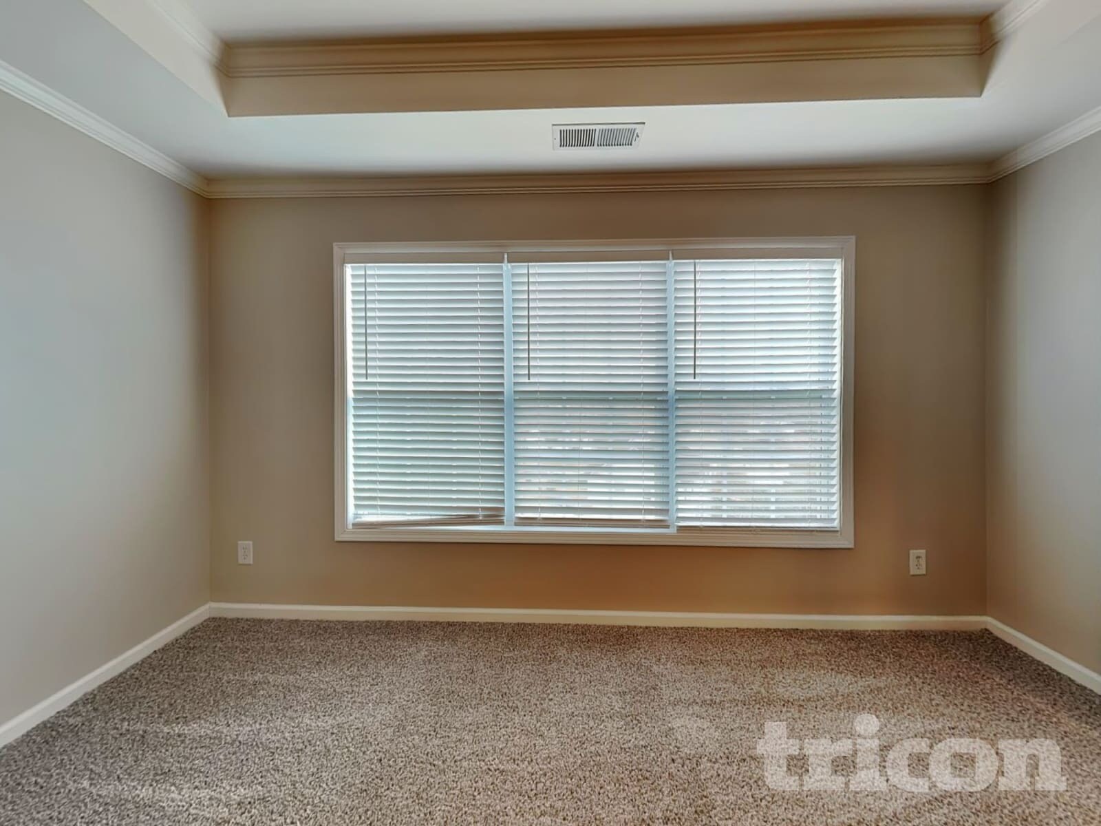 Building Photo - 310 Victory Commons Overlook