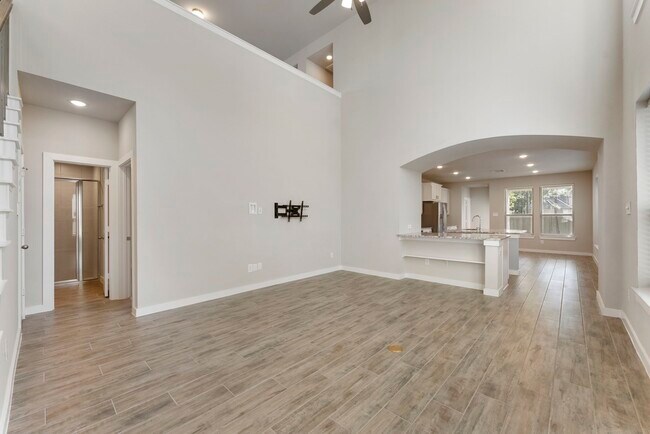 Building Photo - 254 Aster View Ct