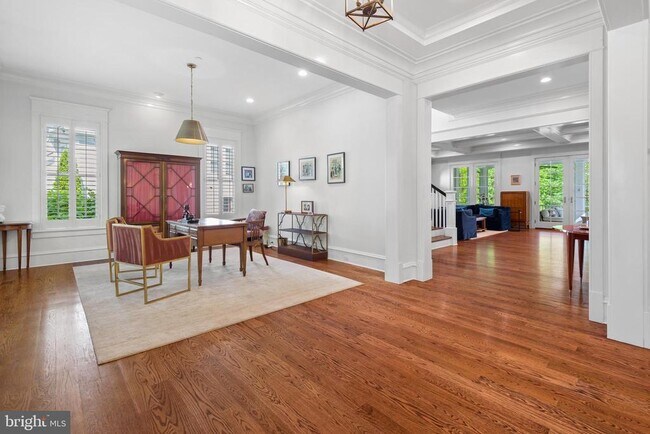 Building Photo - 5600 Brite Dr