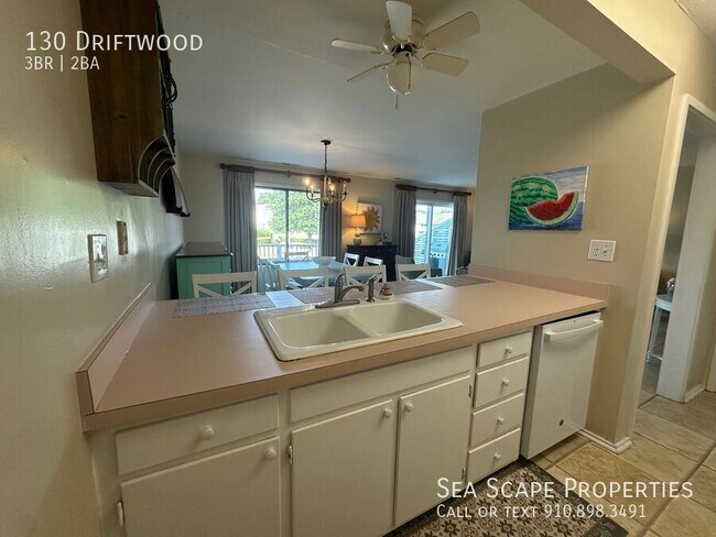 Building Photo - 130 Driftwood-