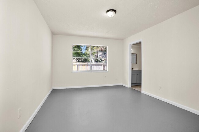 Building Photo - 2126 Millhouse Rd