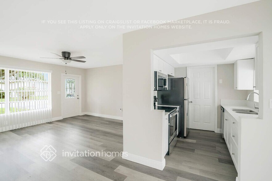 Building Photo - 2925 NW 69th Ave