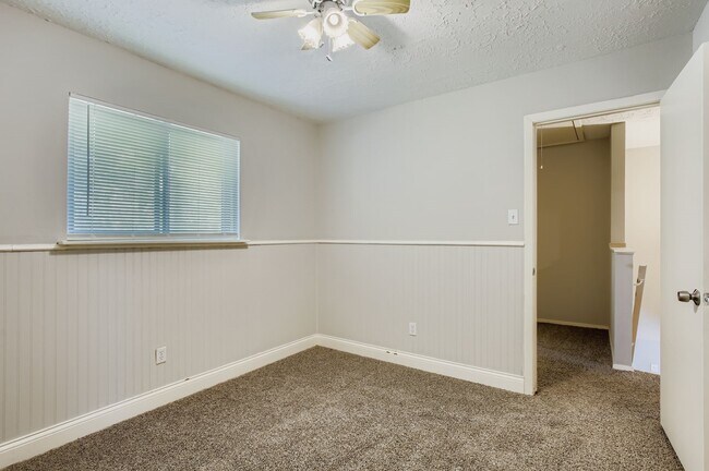 Building Photo - 9506 Landry Blvd