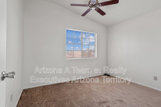 Building Photo - 9413 N Albatross Dr