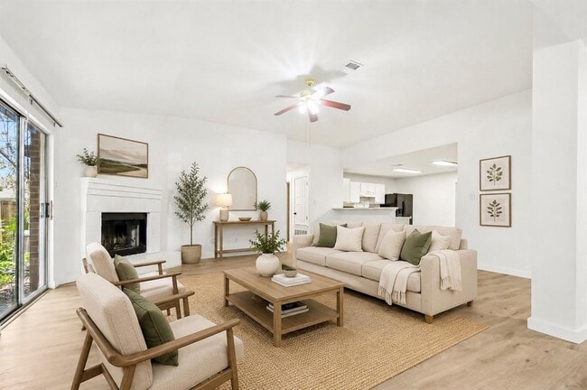 Building Photo - 121 Orion Cove