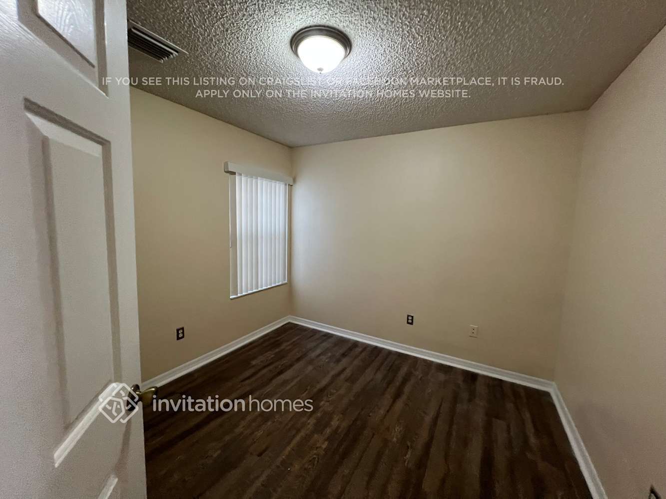 Building Photo - 5255 NW 117th Ave