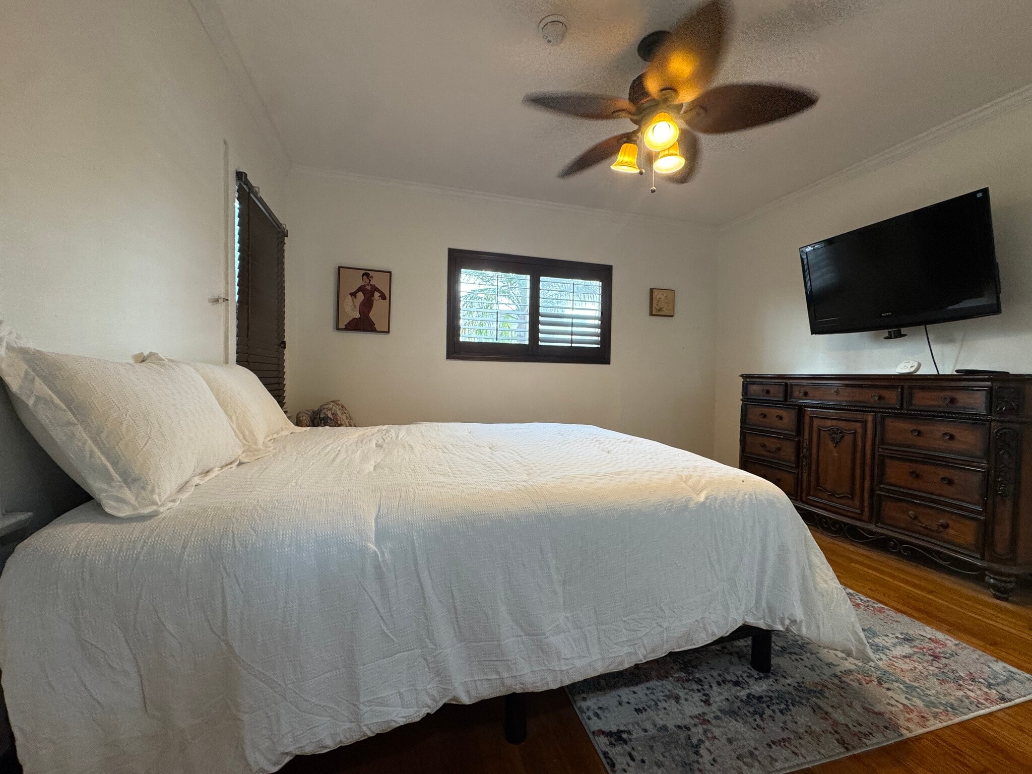 Building Photo - 1056 S Redondo Blvd