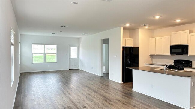 Building Photo - 113 Allegro Dr