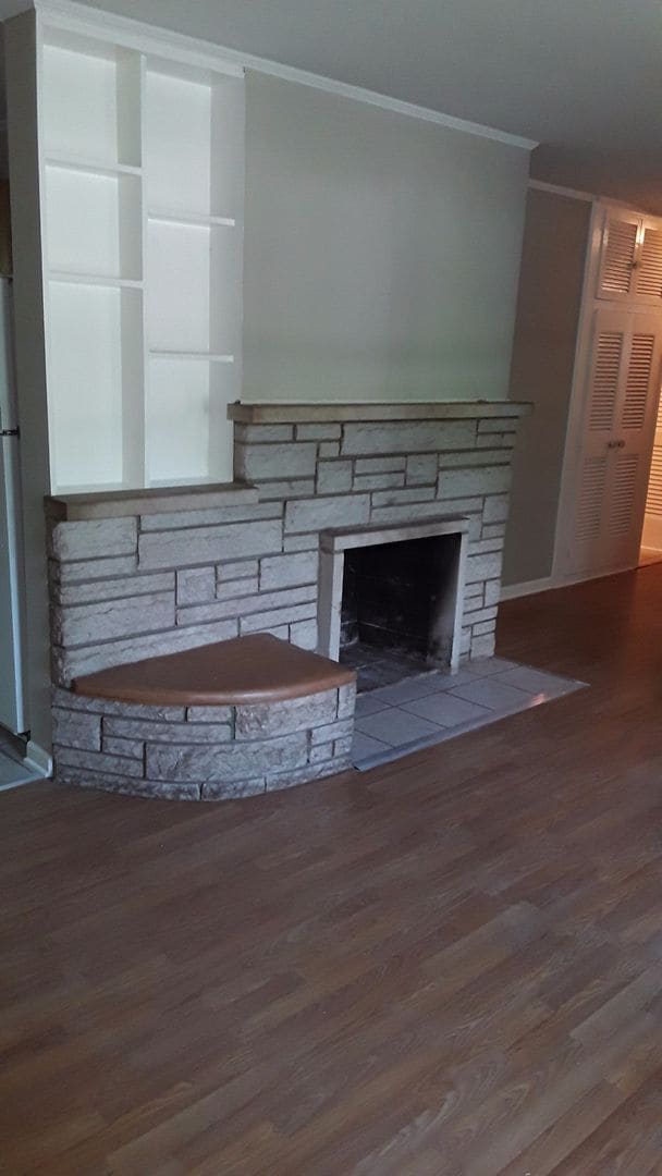 Building Photo - 3Bedroom, 1 Bath house AVAILABLE NOW. $160...