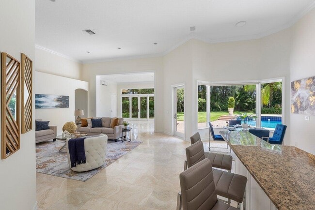 Building Photo - 16164 Bridlewood Cir
