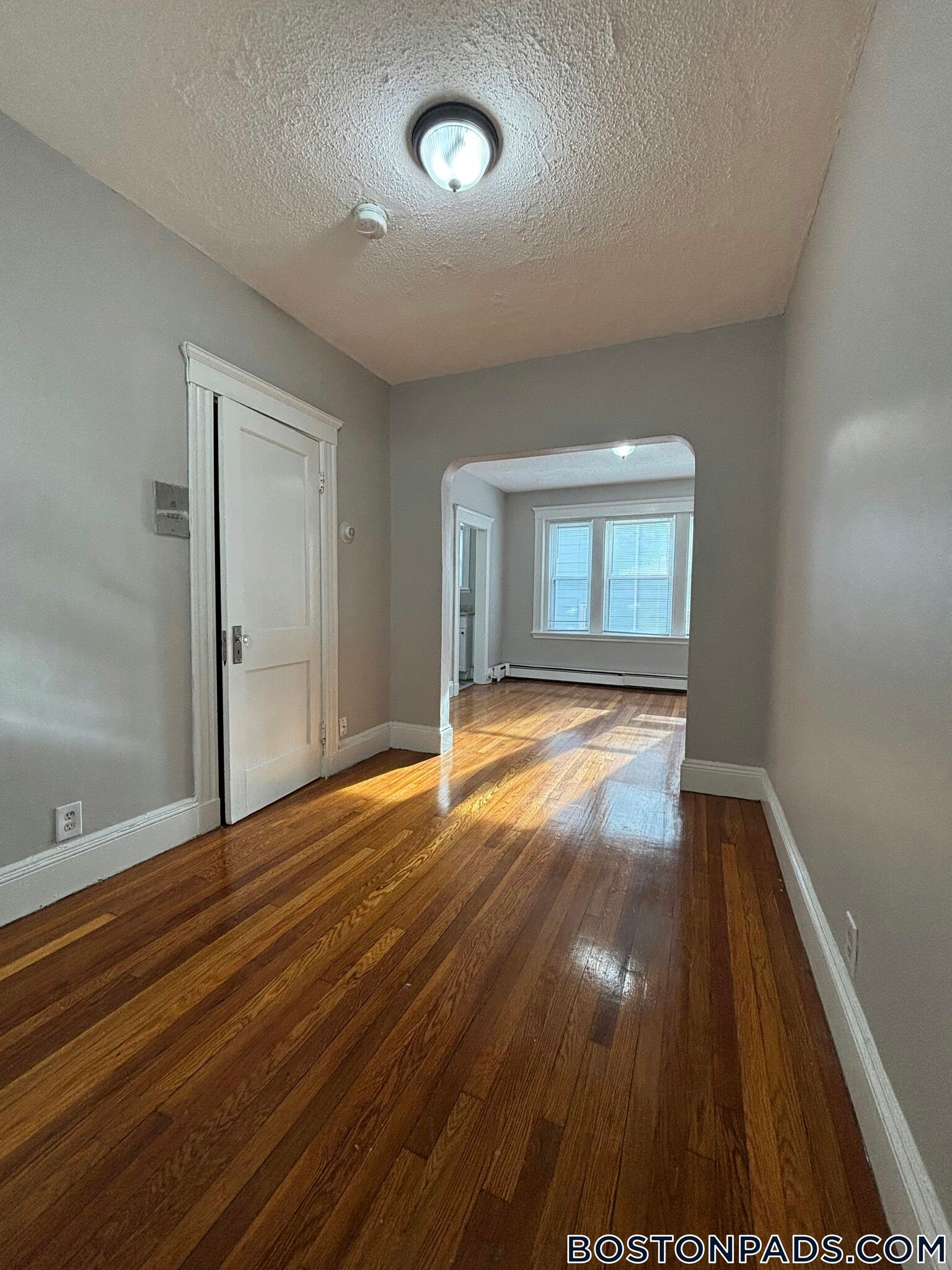 Building Photo - 44 Estes St