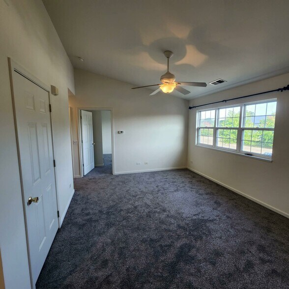 Building Photo - 12303 Hansen Dr