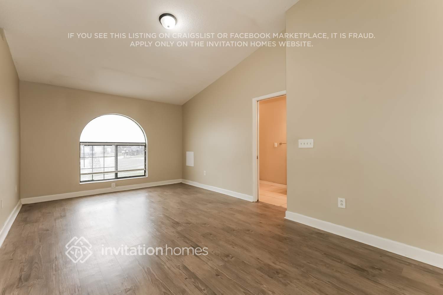 Building Photo - 1003 Pinehaven Ct