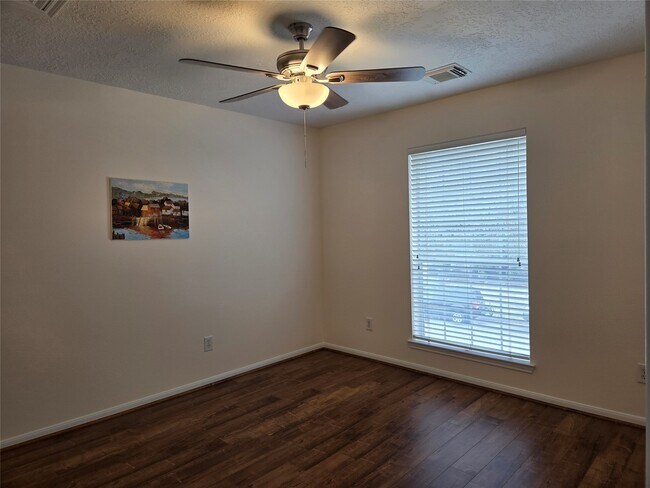 Building Photo - 4306 Lakeside Meadow Dr