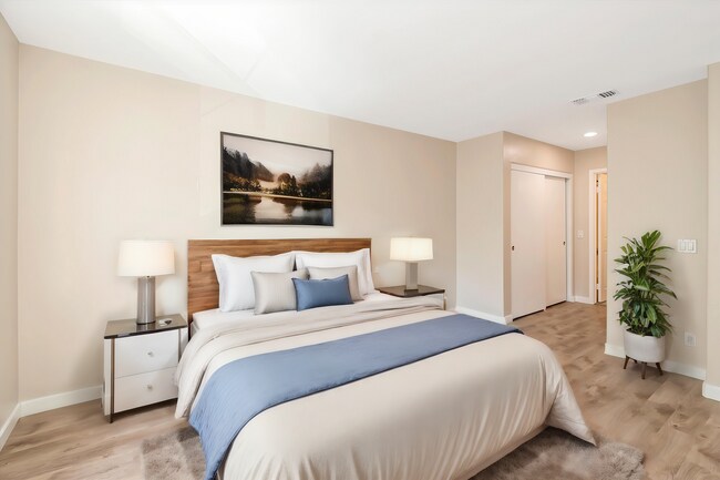 Building Photo - 18014 Flynn Dr