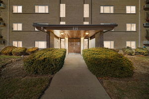 Primary Photo - 535 S Cleveland Ave