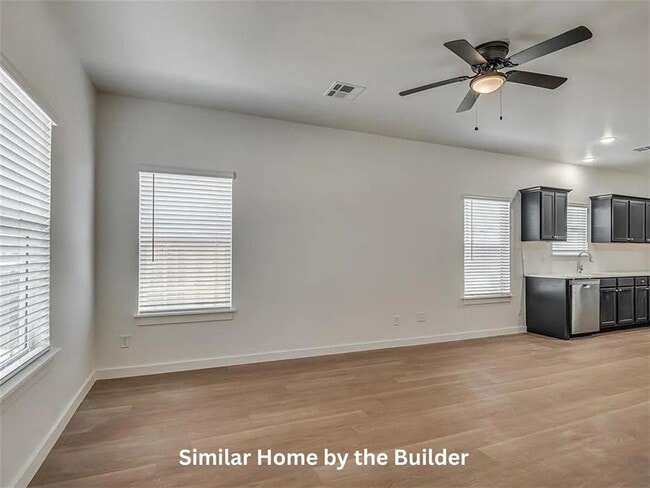 Building Photo - 1515 SW F Ave