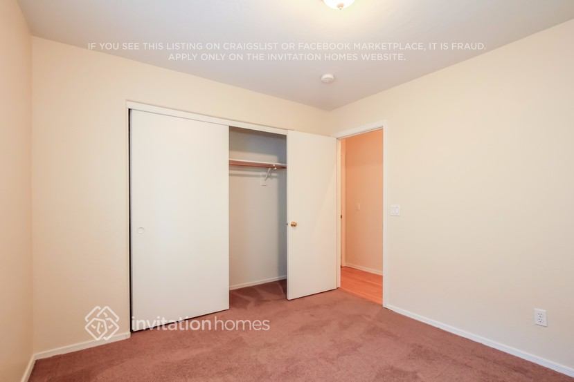 Building Photo - 14850 W Caribbean Ln