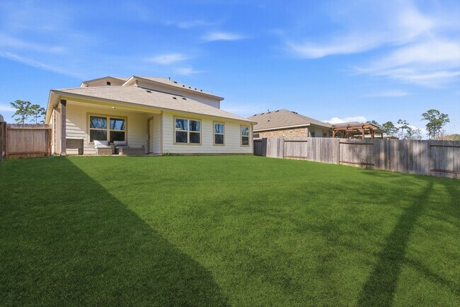 Building Photo - 8027 Dauntless Dr