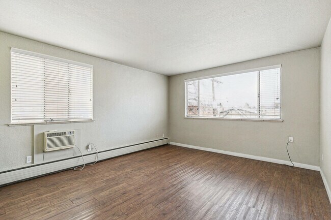 59 N Ogden St Denver CO 80218-large-017-009-untitled13-1500x1000-72dpi - Sublime