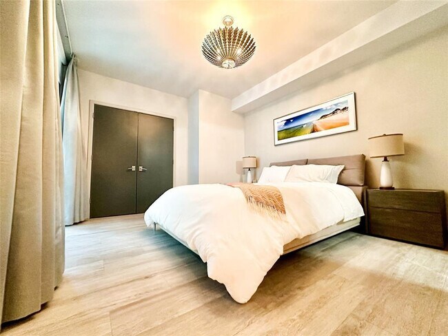 Building Photo - 2101 S Surf Rd