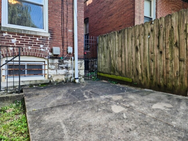 Building Photo - 4141 Shaw Blvd