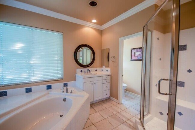 Building Photo - 19352 Beckonridge Ln