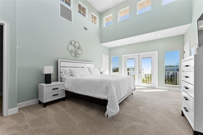 Building Photo - 3020 Gulf of Mexico Dr