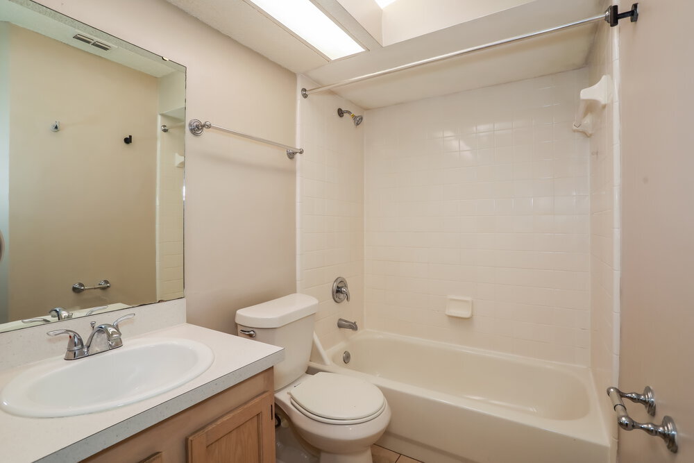 Building Photo - 7410 Carriage Side Ct