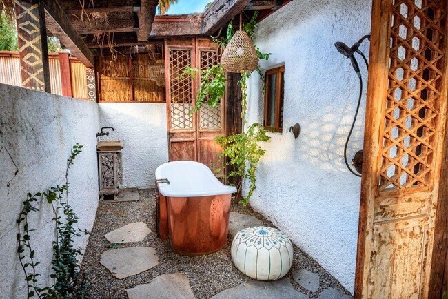 Building Photo - 71607 Sahara Rd