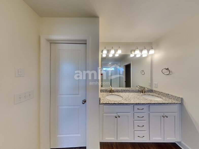 Building Photo - 4804 Horatio Ct